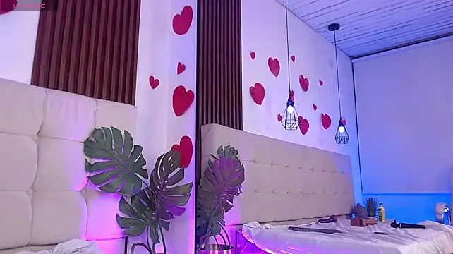 Diamond_rose_as - Spank her butt until it's red