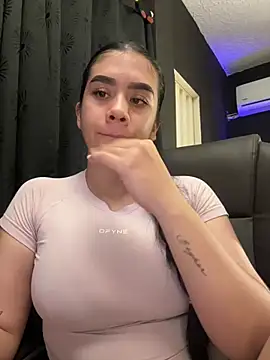 Alhaana_ - OPEN SEXY ASS!! IN DOGGY!!