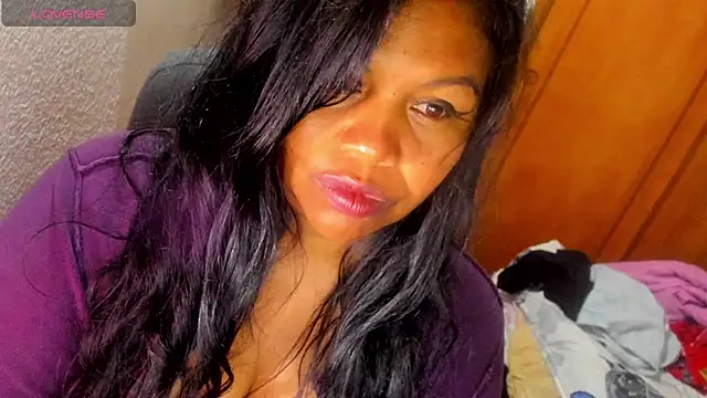 Ebonycamelia - we squirt a lot