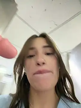 Sweet_Milaa1 - RIDE DILDO IN PUBLIC BATHROOM🤭