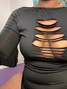 Aylin_arabic - I rub my ass and it throbs.