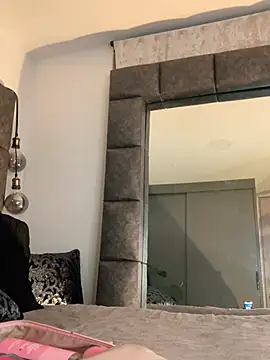 Lexie_Beaumont - spank my buttocks 🍑with cream