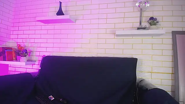 Bella1126 - shake ass