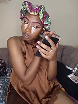 Nasty_boo_boo - spoil the queen