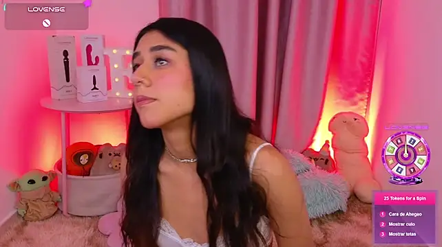 Emiily_Scott1 - fuck my pussy with my toy NORA 🦑😝