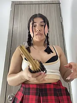 Zoe_lu - Brush inside your vagina🙈🔥
