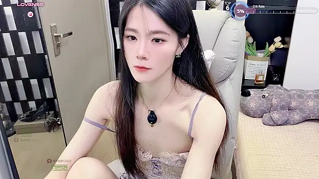 Yueyue-MM - 假男友摩擦妹妹1分钟