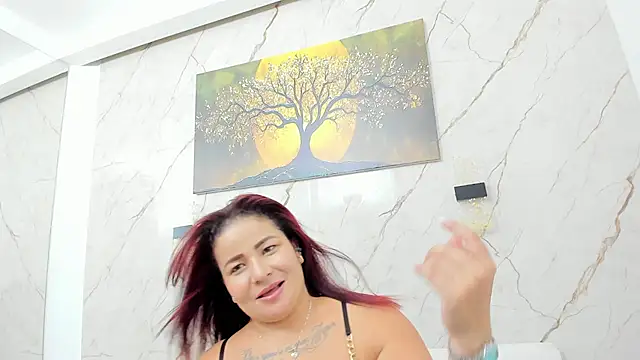 Ariel_bratz - Spank ass very HARD 🍒