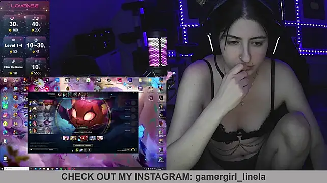 Gamergirl-Linela - LT Gets Shower Video
