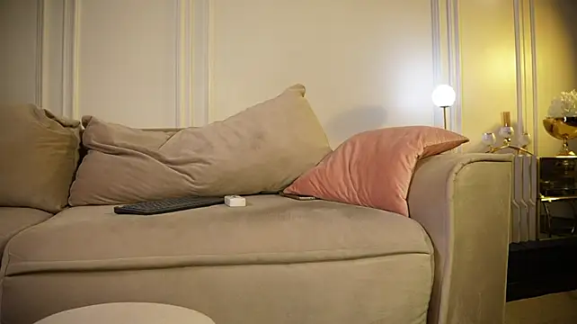 Iris_vega9 - Take off skirt