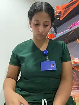 Chloefixxx - take off top and bouncing tits