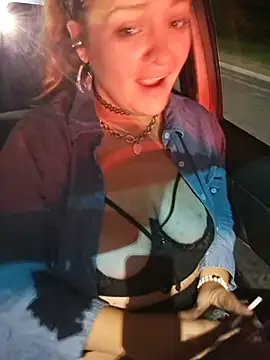 OGKarma - Outside topless 🤭🥵
