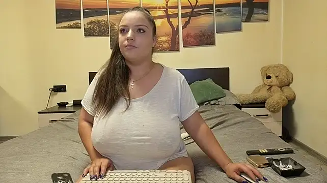Adelline - make me to squirttt biggggggg