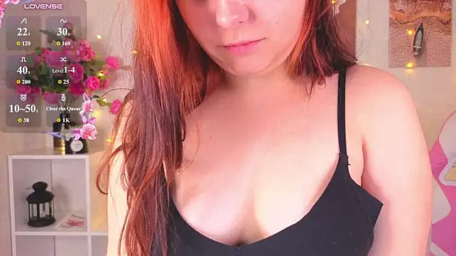 Alis_Platt - show tongue