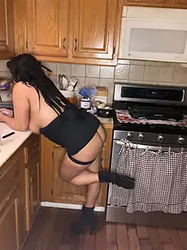 LittleMissEeve - Fuck my pussy bb