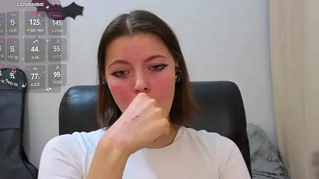 LoriYates - naked masturbation till big O