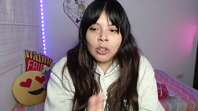EllieMoonX - Sitting on your face