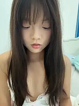 Youbaby-Love - 哥哥帮妹妹脱上衣3分钟