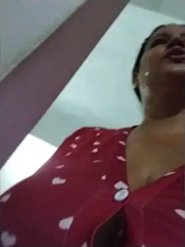 Keilymadam - The security guard rates my naked