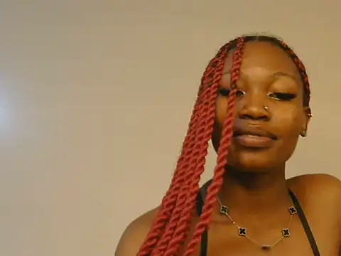 Barbie_baddie - suck tits with more saliva on it