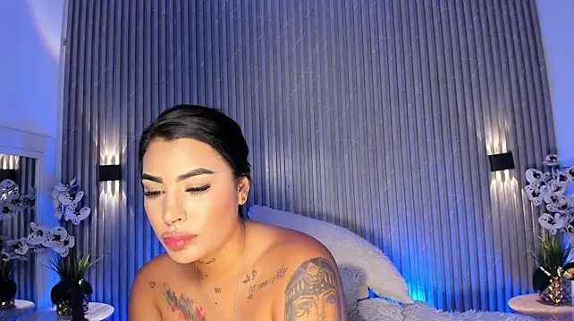 MaddyGray_ - WET SHIRT SHOW AND SALIVA ON TITS