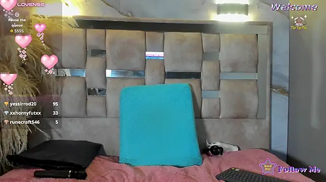 Danielaa_a - show and slap ass