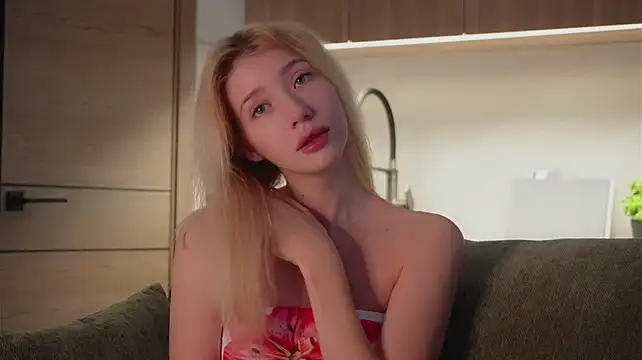 Sunnivaee - 🎀Little strokes for my pussy🎀