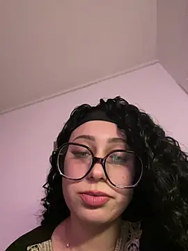 Queenlo_xxx - gagne 2 vidéos très HARD🔥