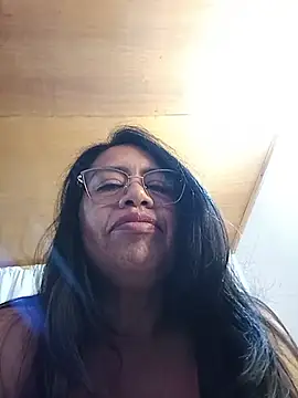 Emilif_ - Montar Almohada + Fingir Orgasmos