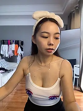 Asagirl - 丁字裤小狗趴 T-back and doggly