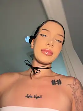 XEye_Candy - MORE SQUIRT ON YOUR FACE💦💦💦