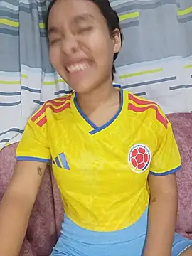 Paola_perez2007 - desnudo tota con metida de dedos