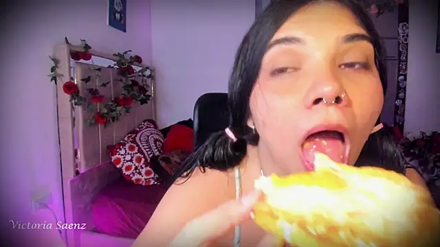 Victoriaasaenz_ - HELLO VICKY