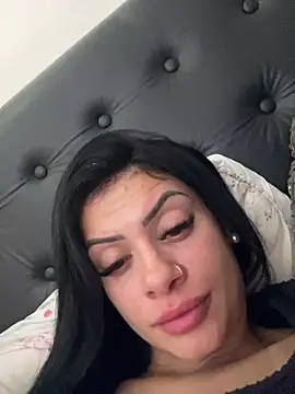 Belababyy - Peladinha se masturbando