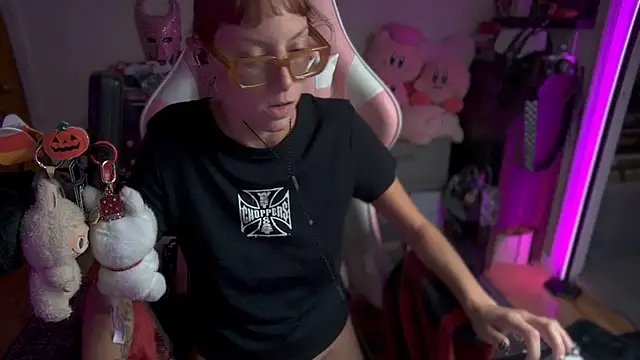 SpaceCowWhore - GAMING LUSH IN TAKE MY TOP OFF