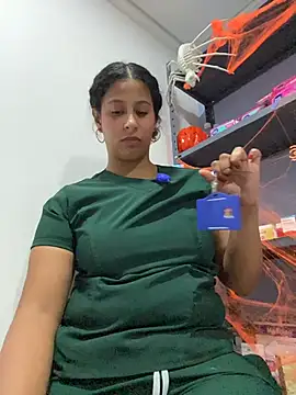 Chloefixxx - take off top and bouncing tits