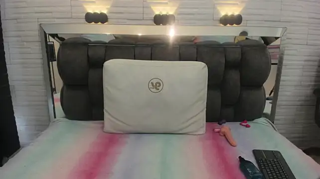 Nathaly_keler - Your dick between my warm boobs🍒