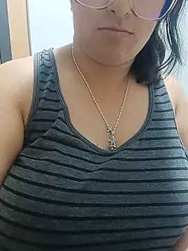 _Angelinaandrade_ - Remove shirt