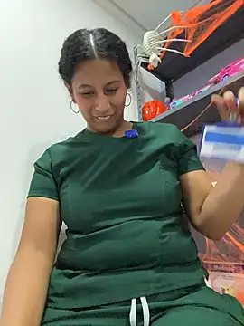 Chloefixxx - take off top and bouncing tits