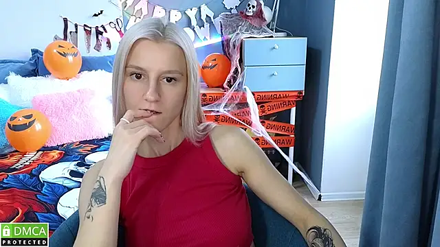 Alinika08 - wet T-shirt contest