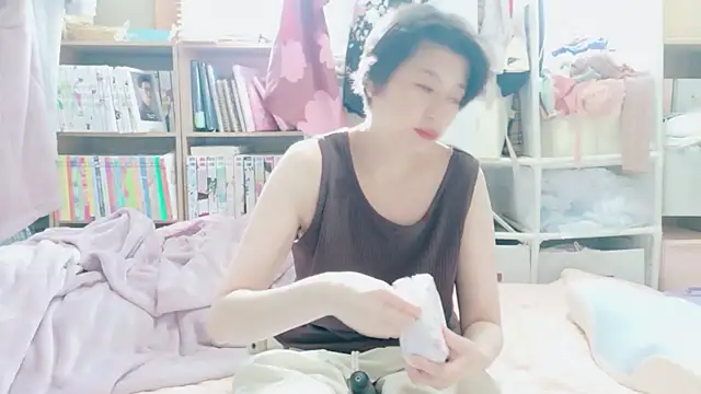 Morikawa_sayaka - ニット脱衣