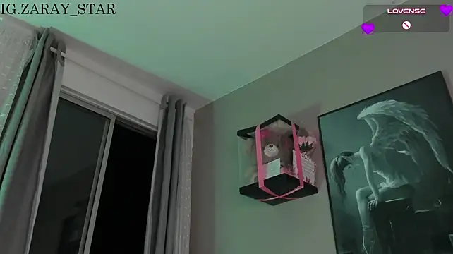 Zaray_star - full naked