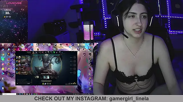 Gamergirl-Linela - LT Gets Shower Video
