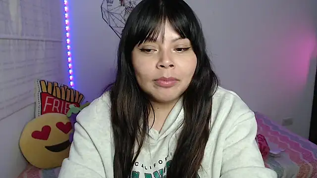 EllieMoonX - Sitting on your face