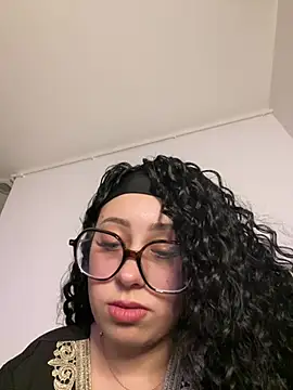 Queenlo_xxx - gagne 2 vidéos TRÈS HARD🔥