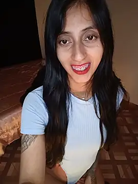 Im_Kloe_ - Show Pussy Closer
