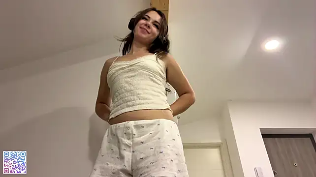 BrendaChambers - Give me a massage on my breasts😍😍😍