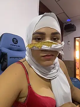 AylaNoir - Slowly suck on the toy😇