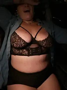 OGKarma - Outside topless 🤭🥵