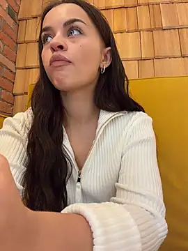 AngelinaTeller - Put finger pussy
